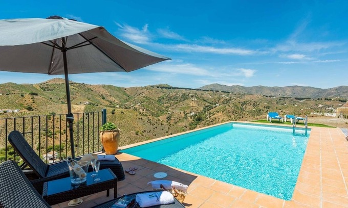 Almachar Villa | Casa Tortela Almáchar by Ruralidays