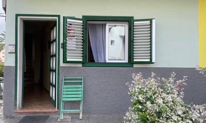 Alcala Apartment | CASA TORTUGA. Apartment with terrace. 1 minut from the beach. Free wifii