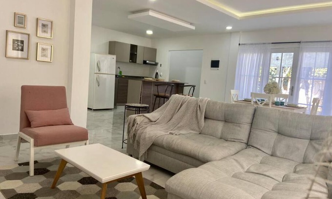 Santa Cruz de Mompox Apartment | Casa tranquila de estilo francés