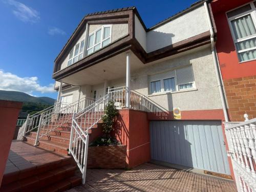 Infiesto House | Casa Trasgu para 6 personas en Infiesto