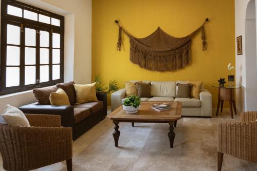 Centro House | Casa Ubicada en el corazon de Merida, AC y piscina!