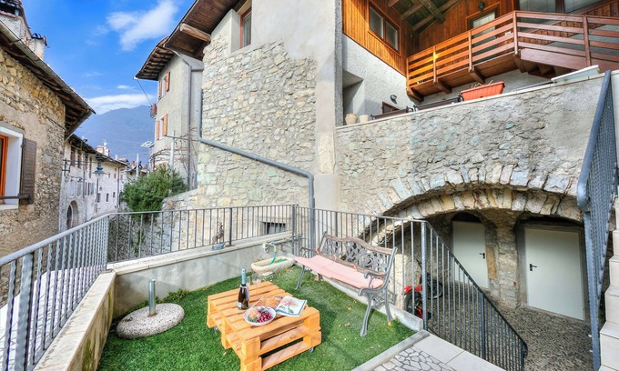 Ville del Monte Apartment | Casa Umberto, Tenno, Italy