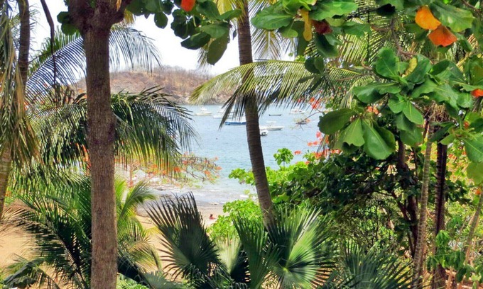 Playa Ocotal Villa | Casa Uno, Beachfront in Lovely Playa Ocotal.