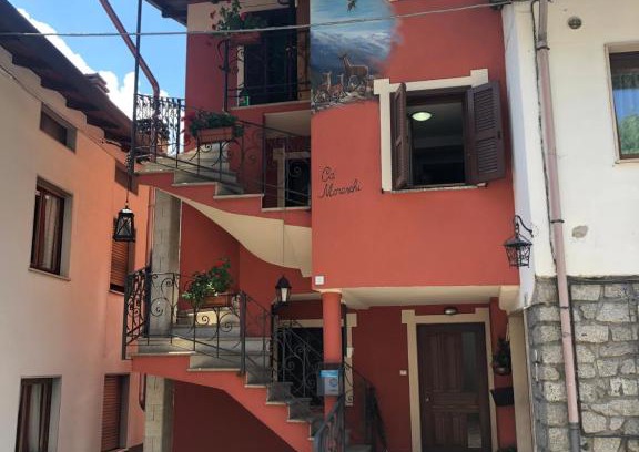 Berzo Demo Apartment | CASA VACANZE CA' MORESCHI