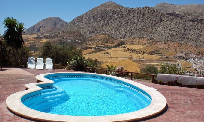 Valle de Abdalagis Villa | Casa Valentina, Valle de Abdalajis, Caminito del Rey. 3 bed villa, private pool