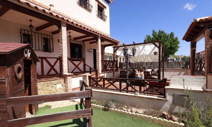 Ruidera Cottage | Casa Victoria, rural house with SPA for 6-10 people