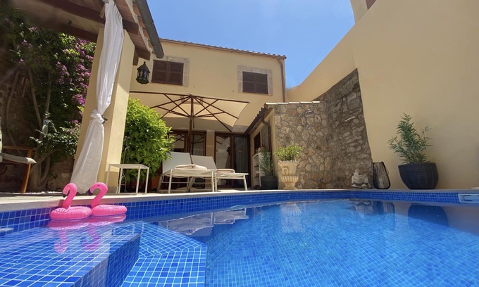 Arta House | CASA VIDA town house/finca with pool, air conditioning - feel-good factor PLUS