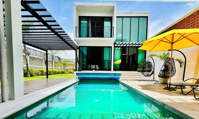 Tonatico House | Casa VIlla Del Sol Heated Pool
