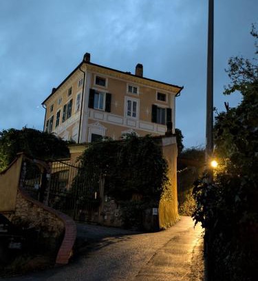 Calice Ligure Bed & Breakfast | Casa Viola Bed and Breakfast Dimora di campagna