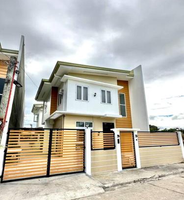 Roxas City Apartment | Casa VLOM Staycation