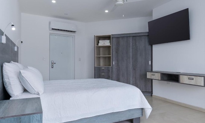 Crucecita Hotel | Casa Xtao Hotel