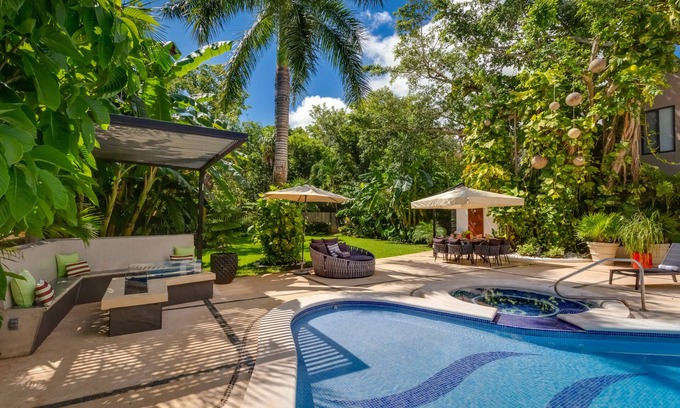 Playacar House | CASA YOLO - Luxury 4BR Villa in Playacar! Comfort, Elegance & Special Discount.