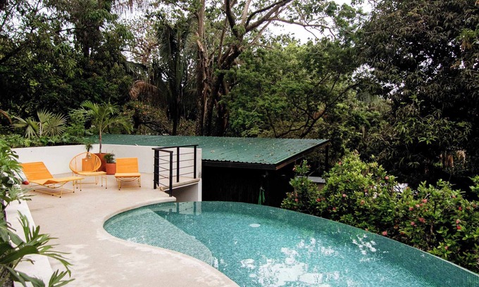 Playa Guiones House | Casa Zeni Summary: Di