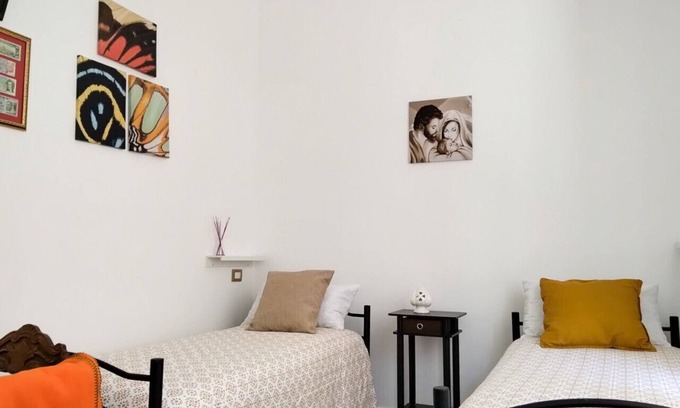 Santa Teresa di Riva Apartment | CasaBlanc - Camera Tripla Donna Seba