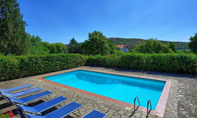 Ambra Villa | Casale Ambra - Country house with private pool