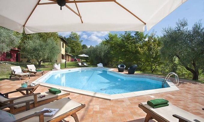 Acqualagna Villa | Casale degli Ulivi 12 by Marche Holiday Villas