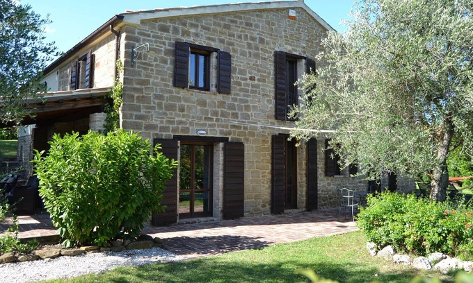 Pergola Villa | Casale in Pietra con Piscina
