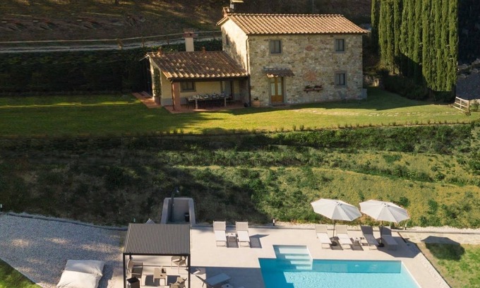 Ortignano Raggiolo Villa | Casale la Toscanella in Ortignano Raggiolo , Toscana