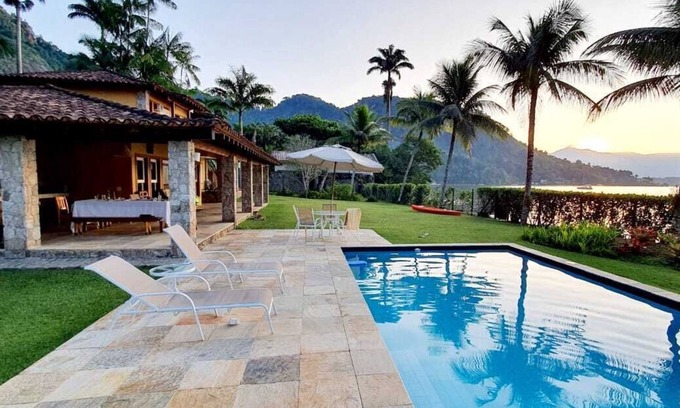 Retiro House | Casapenaareiaangra