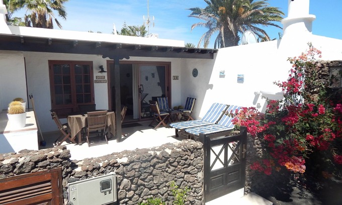 Playa Blanca House | Casas del Sol air conditioned 2 bedroomed luxury villa in Playa Blanca