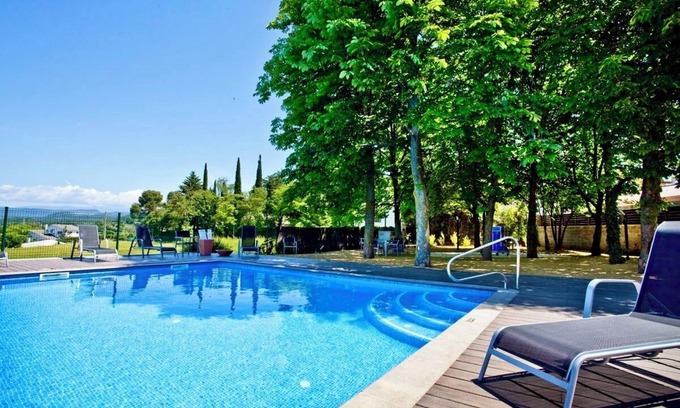 Perafita House | Casas Estamener - Rent 6 Charming Holiday Homes with 14 Bedrooms in Total
