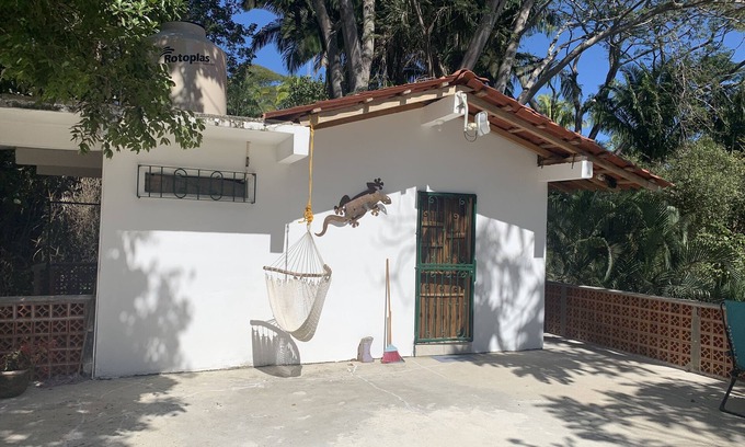 Yelapa Apartment | CASAS LAS PAROTAS 1-Room Studio Apartment with rooftop patio overlooking Bay