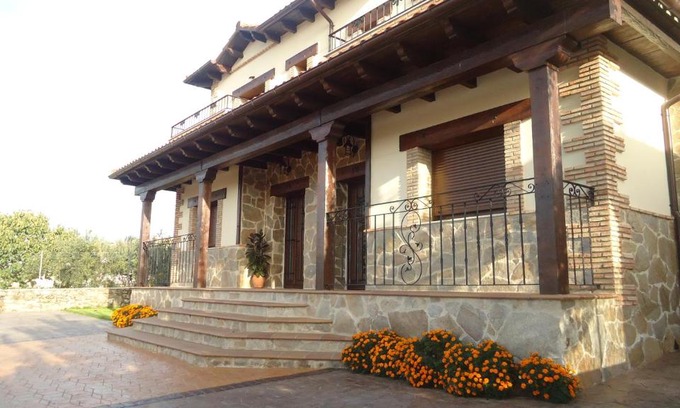 Aldeanueva del Camino House | Casas Rurales El Caminante