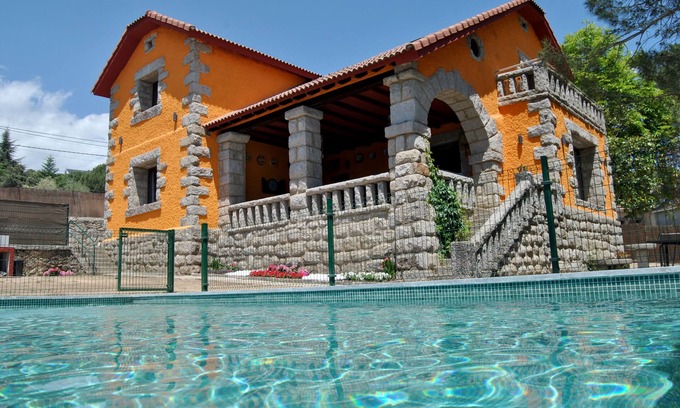 Collado Mediano House | Casas Rurales Collarubio