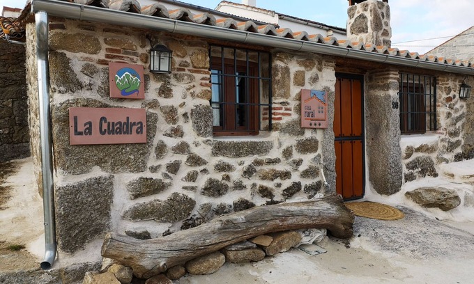 Villar de Corneja Cottage | Casas Rurales Paredes, La Cuadra
