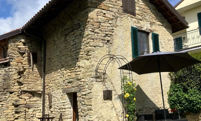 Murazzano Cottage | Casavabene Casina Capriolo - charming tiny house with tranquility and nature