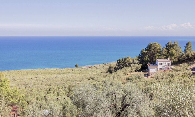 Chiesiola House | Casavacanze Casaverde in the heart of the Gargano just 600 meters from the sea
