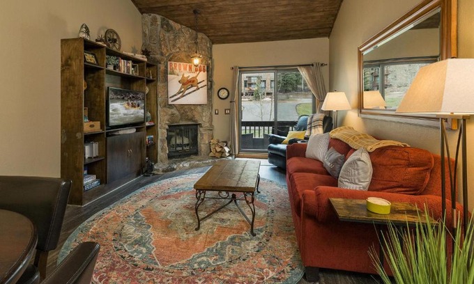 Purgatory House | Cascade Village 350