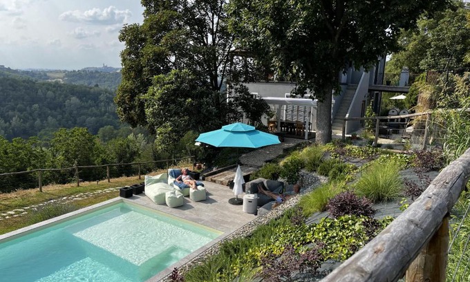 Montaldo Scarampi Bed & Breakfast | Cascina GianTino suite Cantina - G A Y - M E N - O N L Y