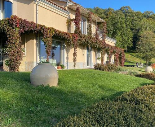 Muzzano House | CASCINA SERRA ECO-HOUSE beb