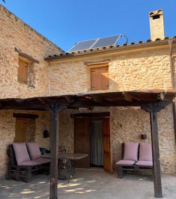 Masdenverge House | Caseta dels Cirerers