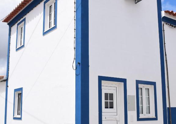Amieira House | Casinha da Esquina