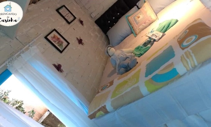 Sao Francisco House | Casinha no Jardim, Quarto e Cozinha Completa- Área Central