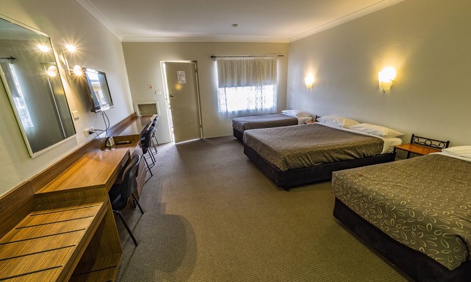 Casino Hotel | Casino Motor Inn