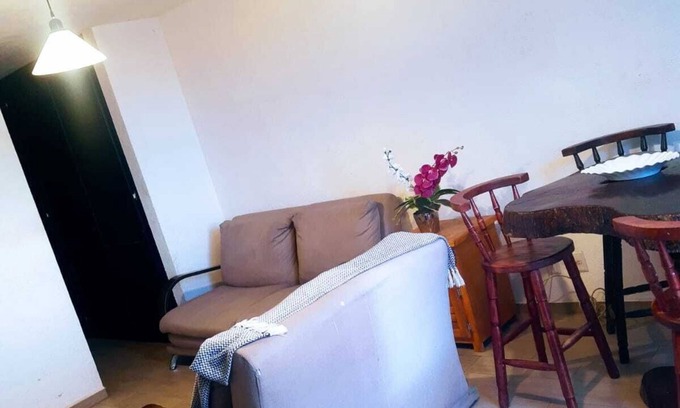 San Pedro Tlaquepaque House | Casita a 10 min del Aeropuerto , Ideal si vas a Viajar !