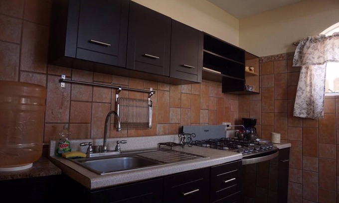 Loma Dorada House | |Casita Armonia| ☆ GATED ☆ PlentyOfPARKING ☆ 3minBEACH|