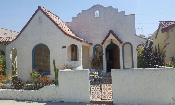 Belmont Shore House | Casita de las Brisas - Steps to the beach, the bay and Second Street