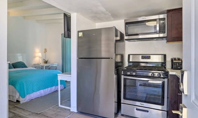 Desert Hot Springs Apartment | Casita Desert Retreat on 1 Acre!