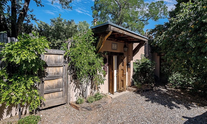 South Capitol Cabin | Casita Don Manuel