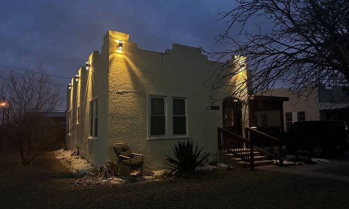 Pecos House | Casita Johnson