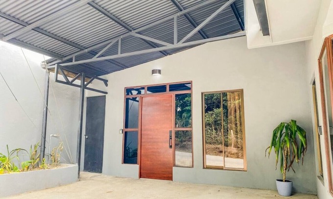 Monteverde House | Casita La Esquina Chic Monteverde Studio/king bed