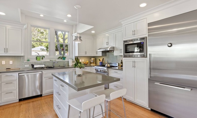University South House | Casita Palo Alto - 2 Bed 2 Bath/Private Back Yard/WiFi