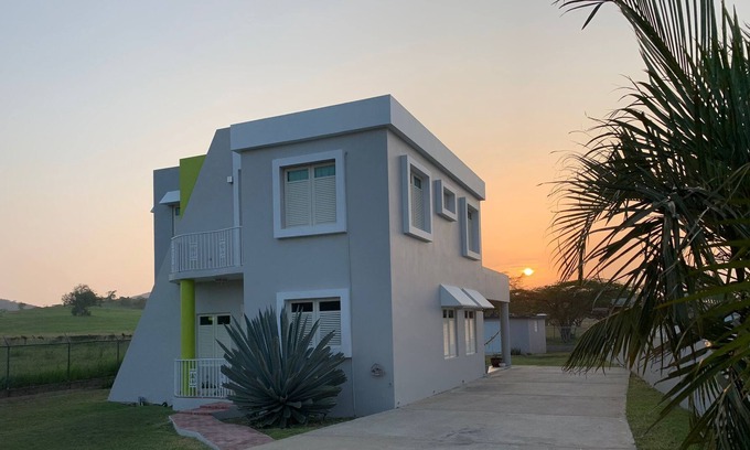 Lajas House | *CASITA PARGUERA* Family House Near South West Beach Commuties