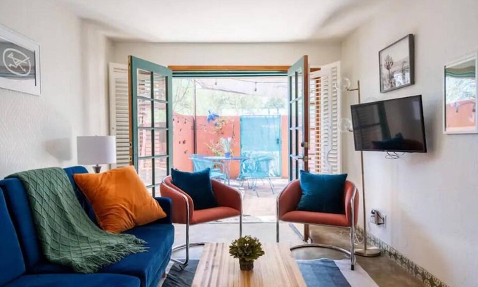Palo Verde House | Casita Roca: The Honey~Hued Hideaway!