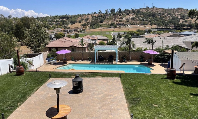 North Broadway House | Casita w/pool