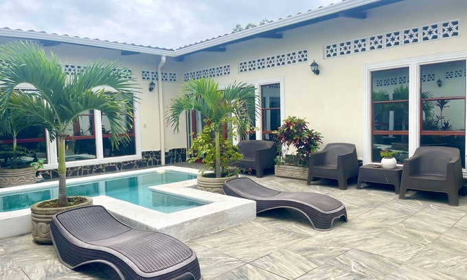 Catarina House | Casitas Catarina “A home away from home”